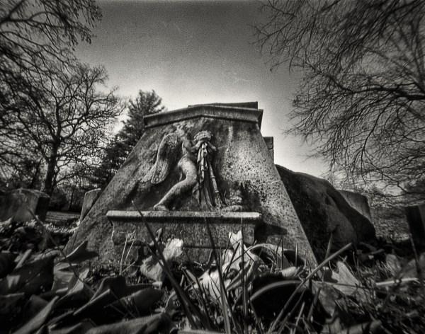 cemetery tombstonea.jpg